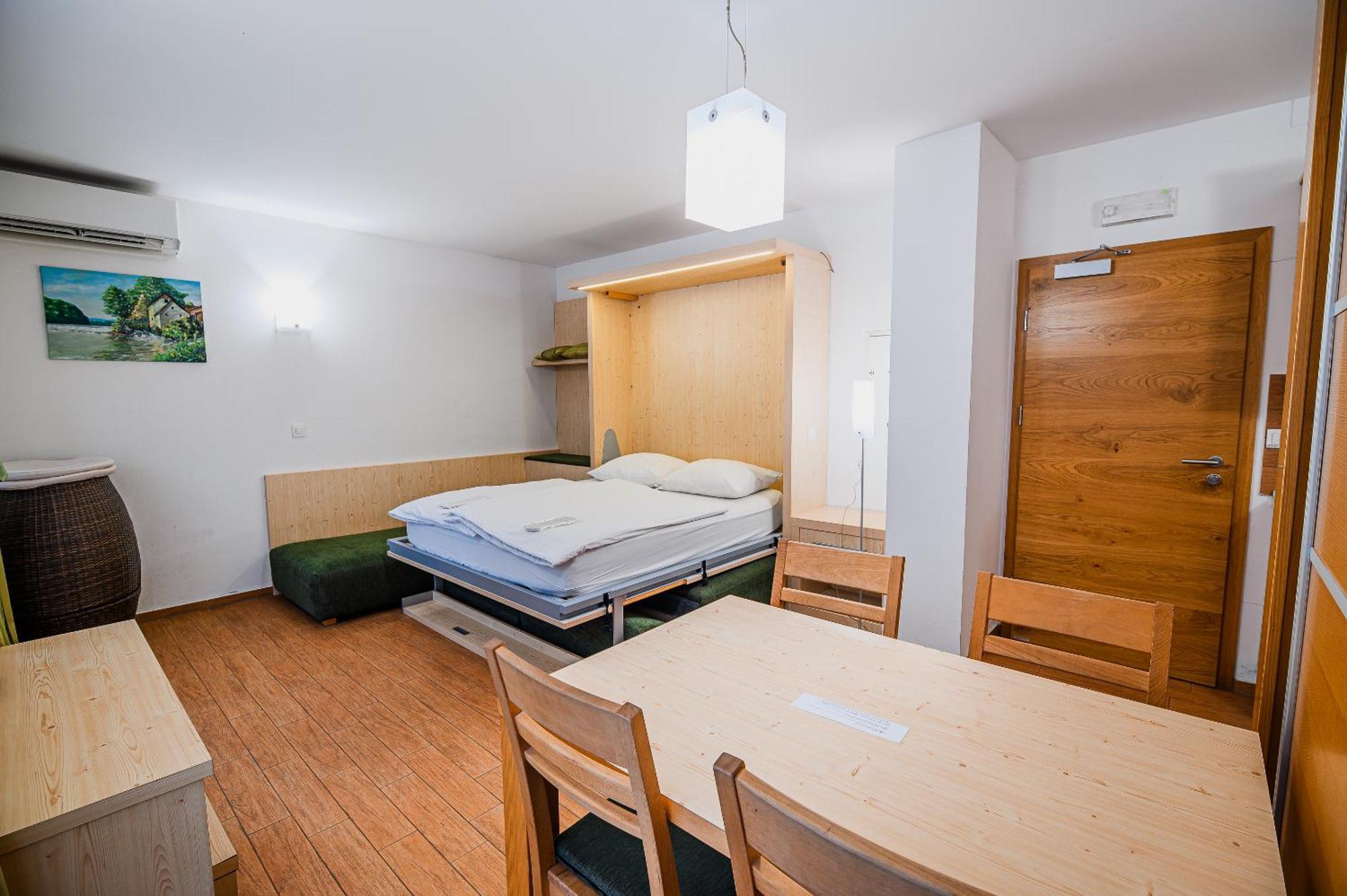 Apartments Maleric With Indoor Pool And Wellness Dragatuš Szoba fotó