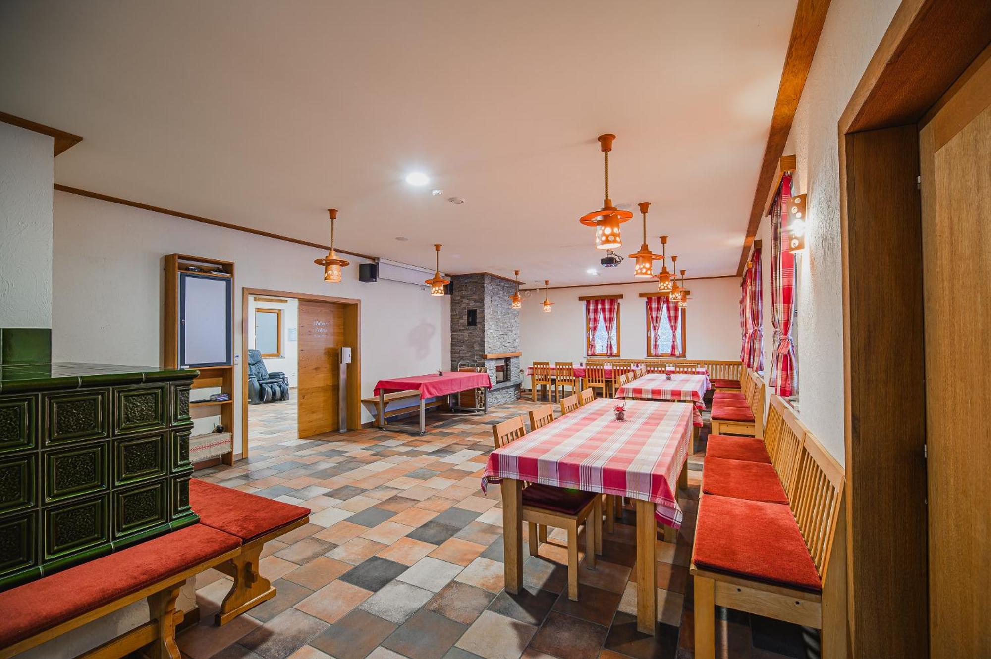Apartments Maleric With Indoor Pool And Wellness Dragatuš Kültér fotó