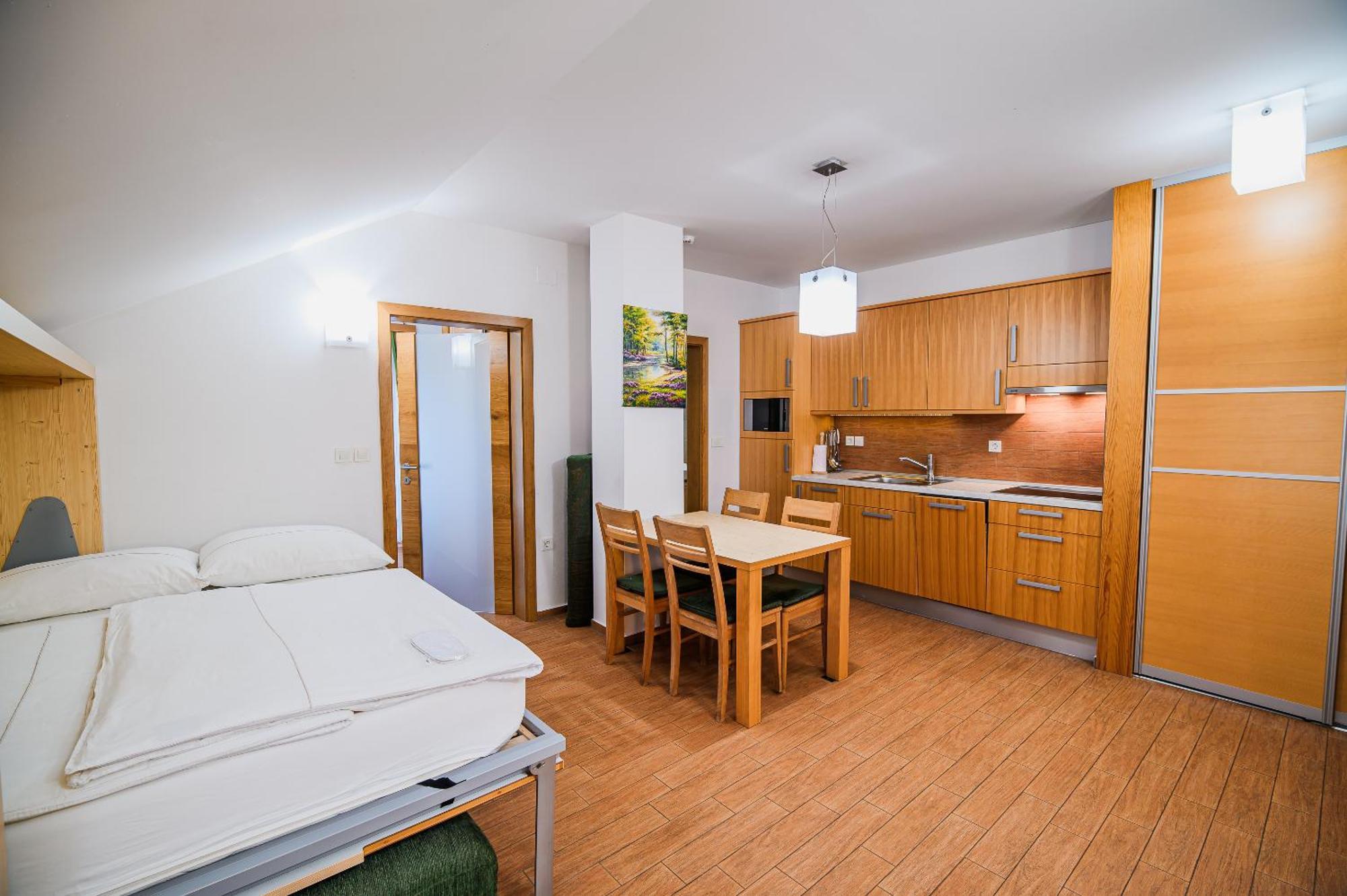 Apartments Maleric With Indoor Pool And Wellness Dragatuš Szoba fotó