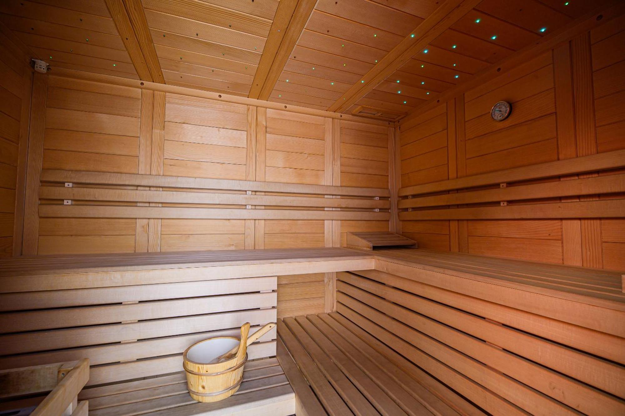 Apartments Maleric With Indoor Pool And Wellness Dragatuš Kültér fotó