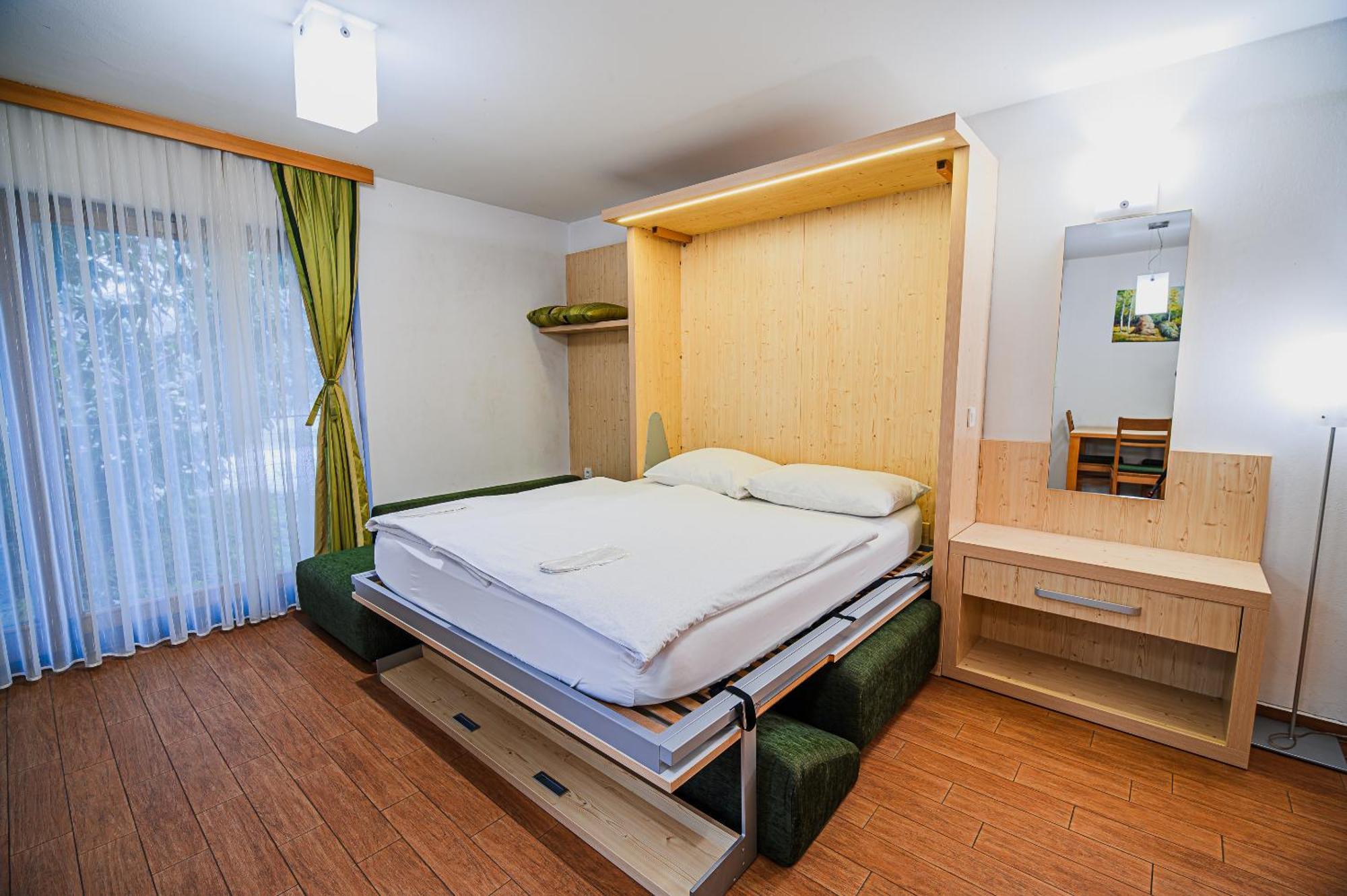 Apartments Maleric With Indoor Pool And Wellness Dragatuš Szoba fotó