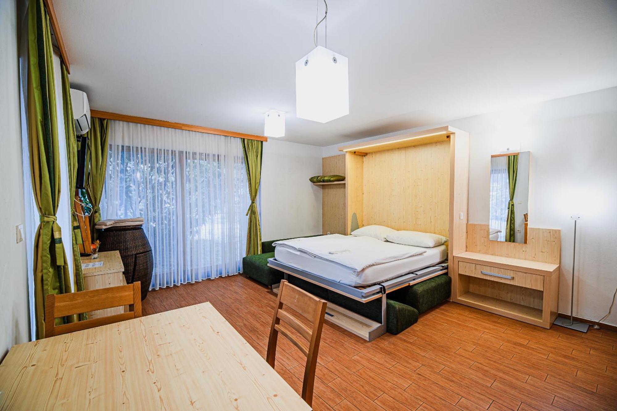 Apartments Maleric With Indoor Pool And Wellness Dragatuš Szoba fotó