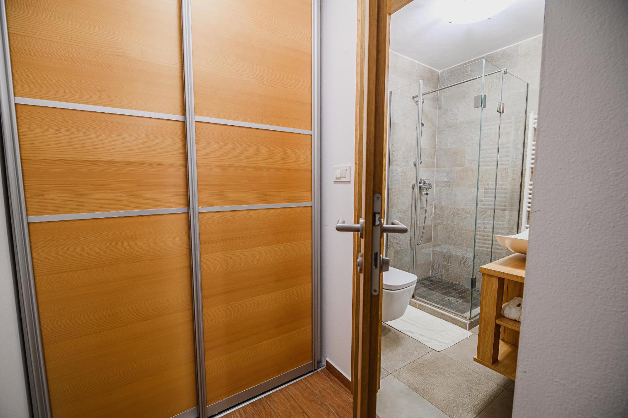 Apartments Maleric With Indoor Pool And Wellness Dragatuš Szoba fotó